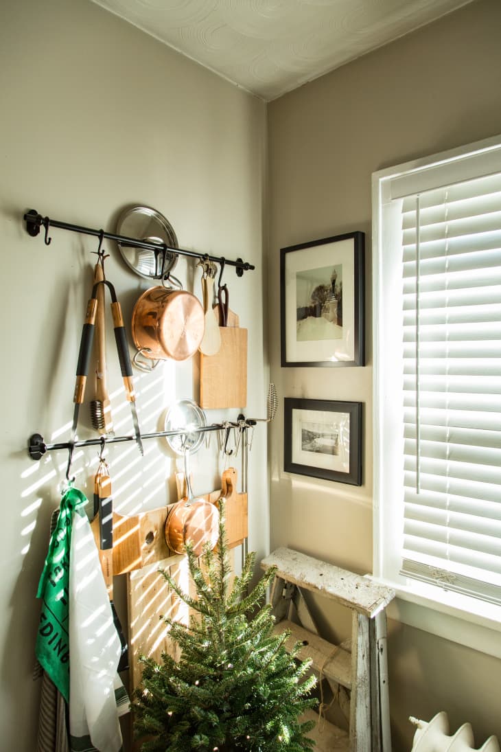 15 Ways to Organize Kitchens Without Cabinets | Apartment Therapy