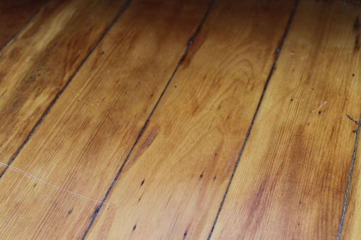How To Clean Hardwood Floors with Black Tea | Apartment Therapy