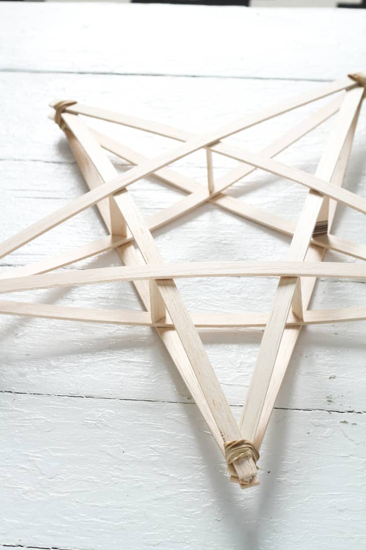 DIY Filipino Christmas Star Parol Decoration | Apartment Therapy