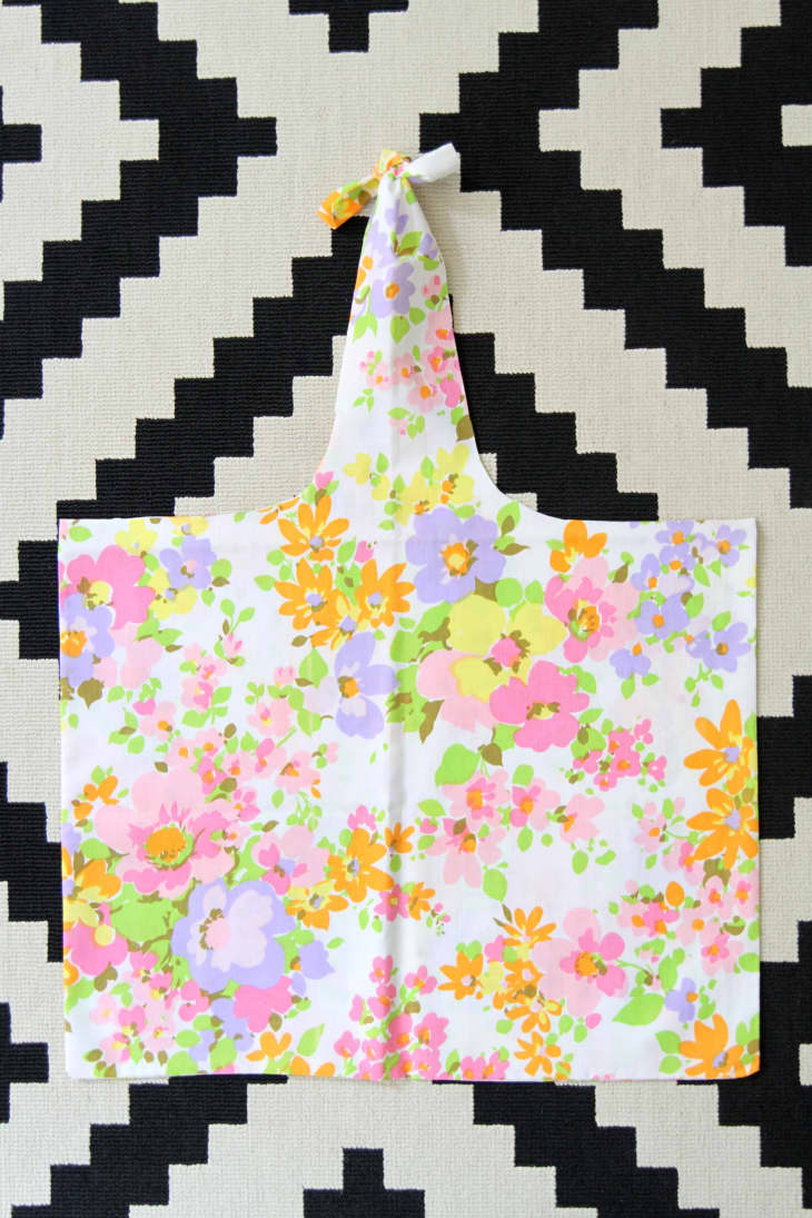 How To Make a NoSew Tote Out of a Pillowcase Apartment Therapy