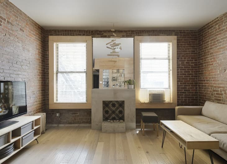 A Tiny Transformable New York Apartment Does It All Apartment Therapy   561370f78bcbd4bfb14b435613ba72fb629259f4