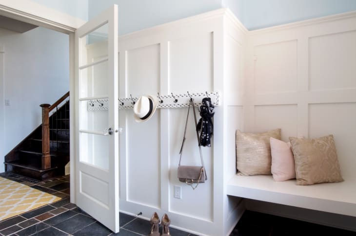House Tour: A Store Owner's Minimal, Timeless Home | Apartment Therapy