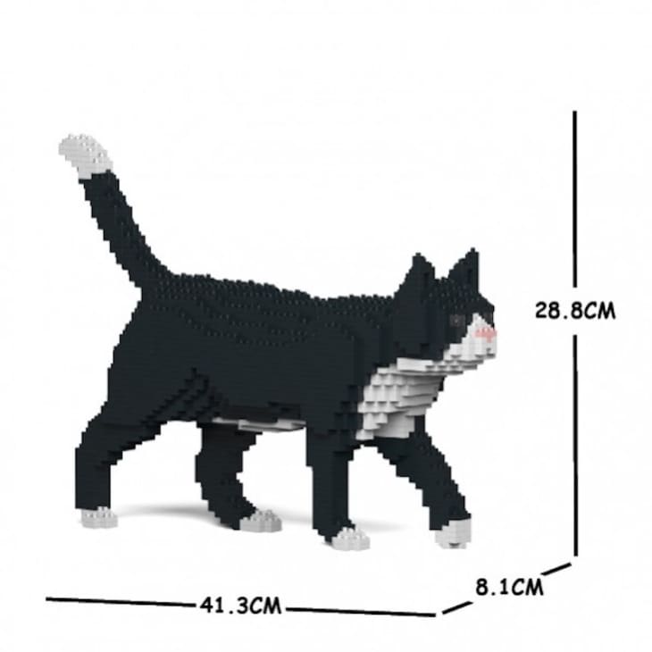 You Can Build Your Own Life-Size Cat Using These Blocks | Apartment Therapy