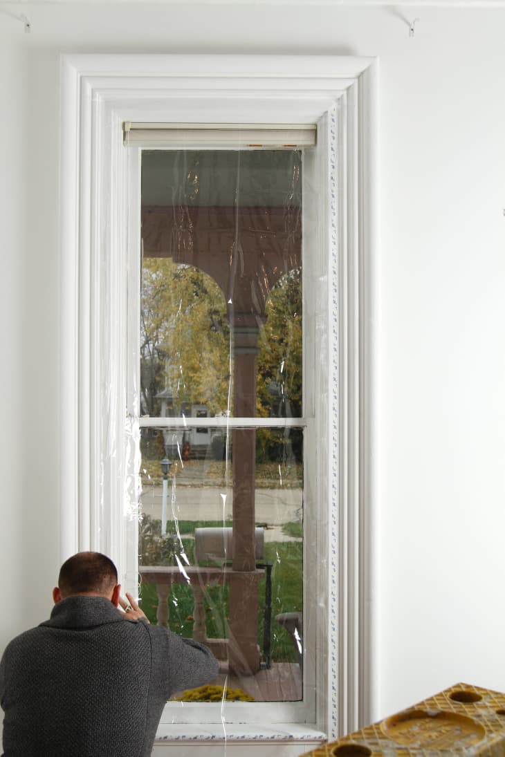 How To Install Window Insulation Film Photo Tutorial Apartment Therapy