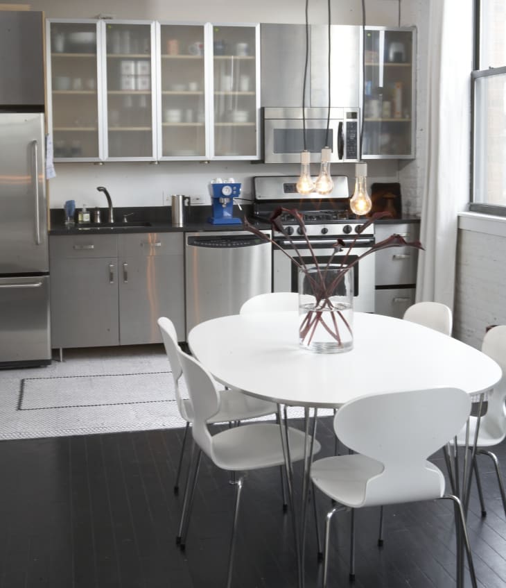 Andreas’ Greektown Loft Apartment Therapy