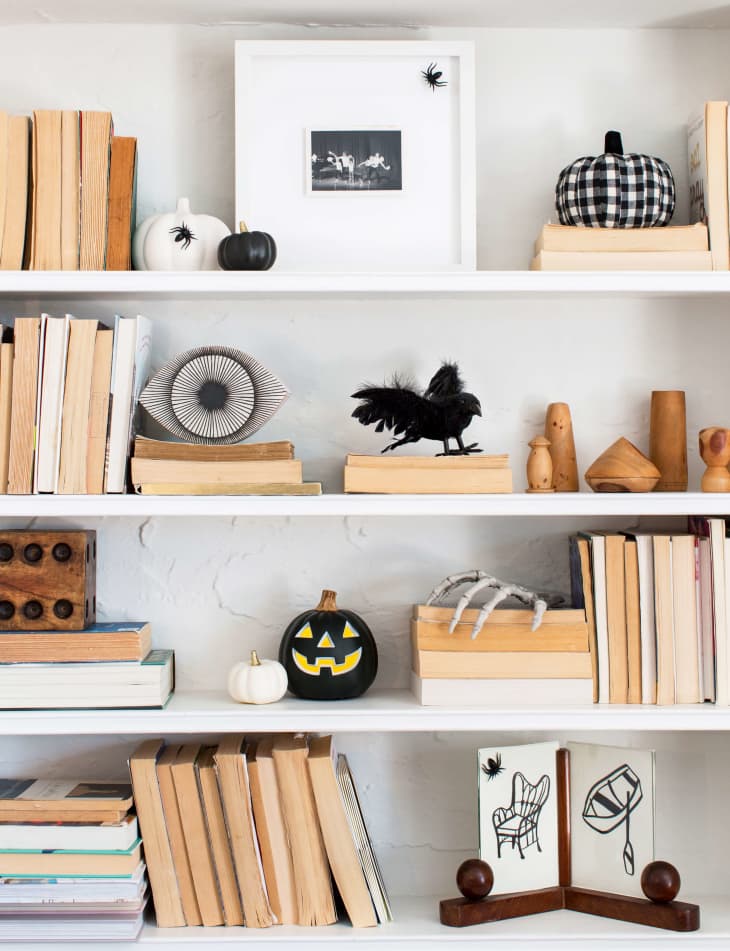 Displaying Books Backwards Trend Apartment Therapy