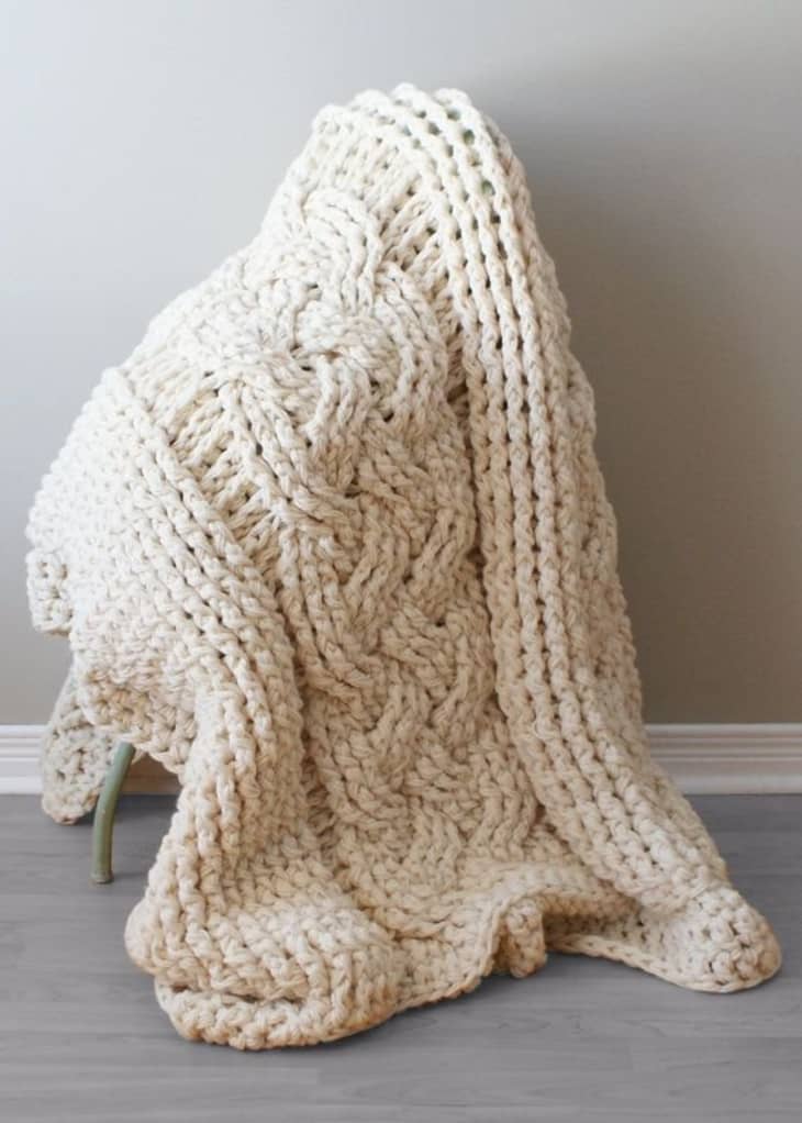How To DIY Chunky Wool Blankets Apartment Therapy