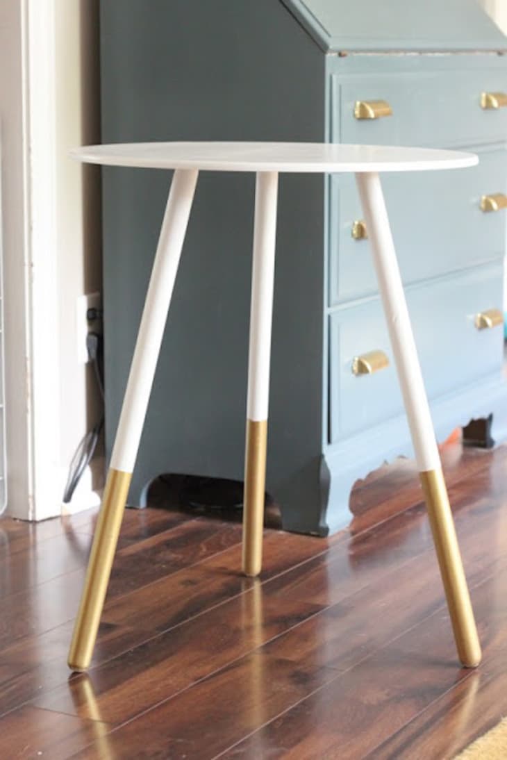 Gold Spray Paint DIY Ideas to Make Anything Look Expensive Apartment