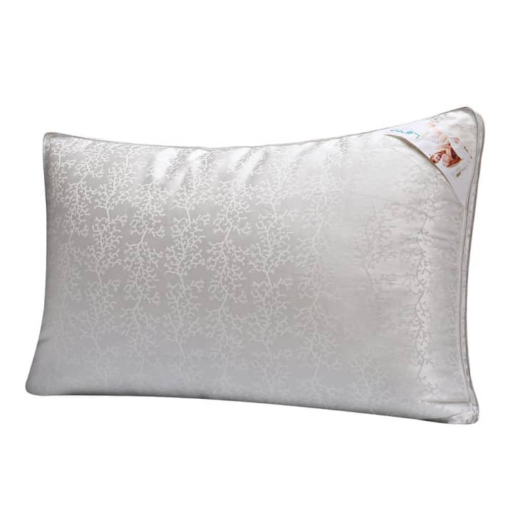 5 TopRated Bed Pillows On Sale at Amazon Apartment Therapy