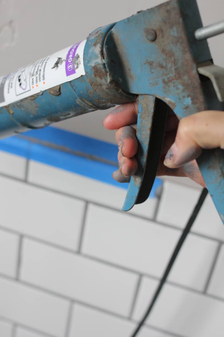 Renovation Project Secret How To Lay A Perfect Bead of Caulk Quickly