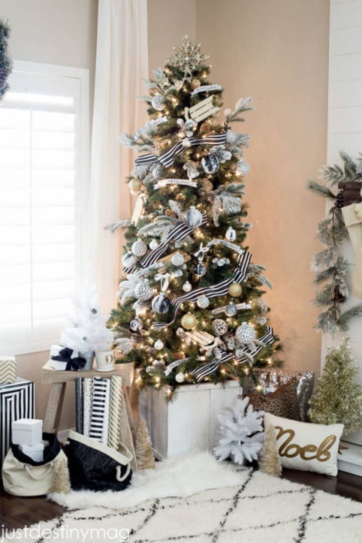 2022 Christmas Tree Inspo Ideas | Apartment Therapy