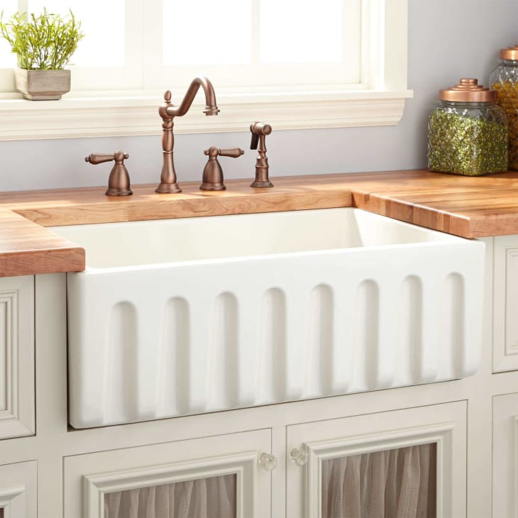 Apron Front Farmhouse Sinks Our Best Budget Picks Apartment Therapy 