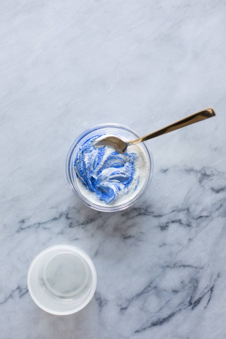 Easy Cool DIY Make Marbled & Ombre Concrete Planters Apartment Therapy