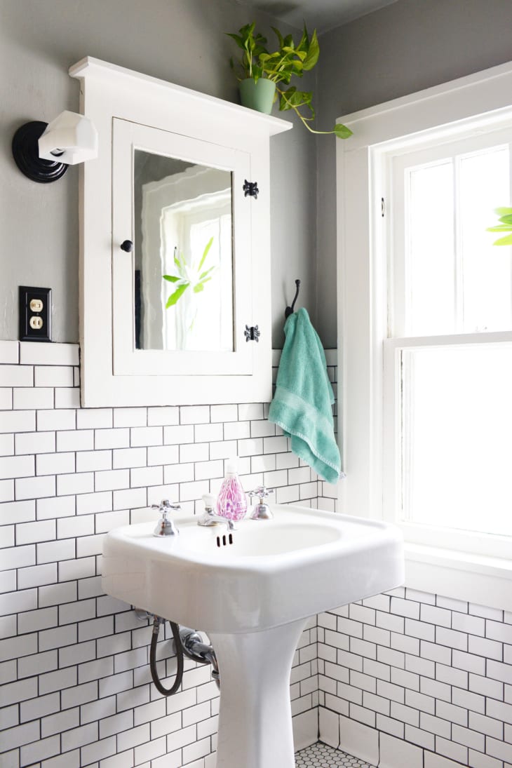 A Craftsman Bathroom Gets a Clean & Classic Remodel Apartment Therapy
