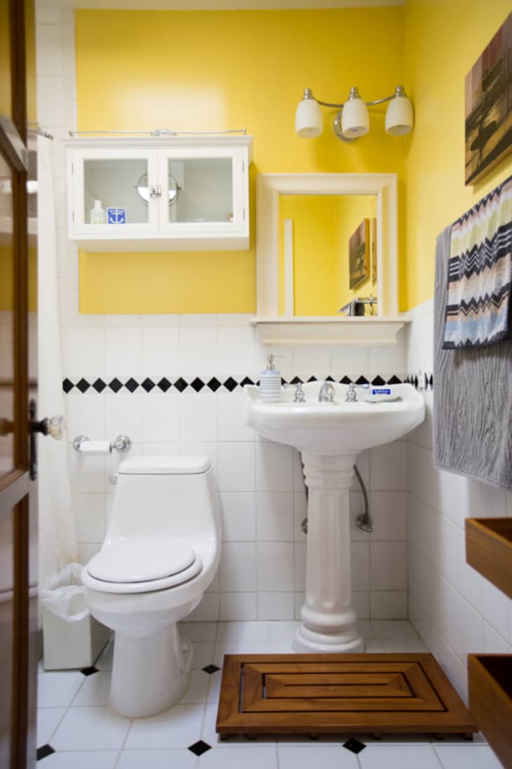 33 Bathroom Color Ideas - Best Colors to Paint a Bathroom | Apartment ...