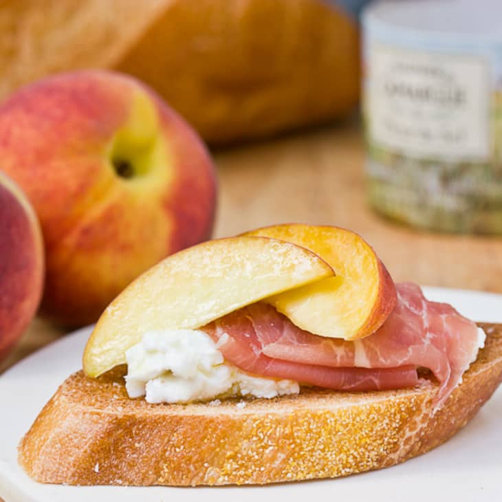 7-no-cook-dinner-party-ideas-the-kitchn