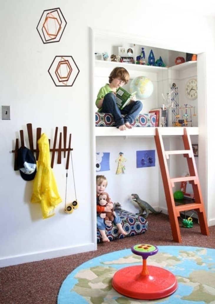 Kids best sale bedroom closet