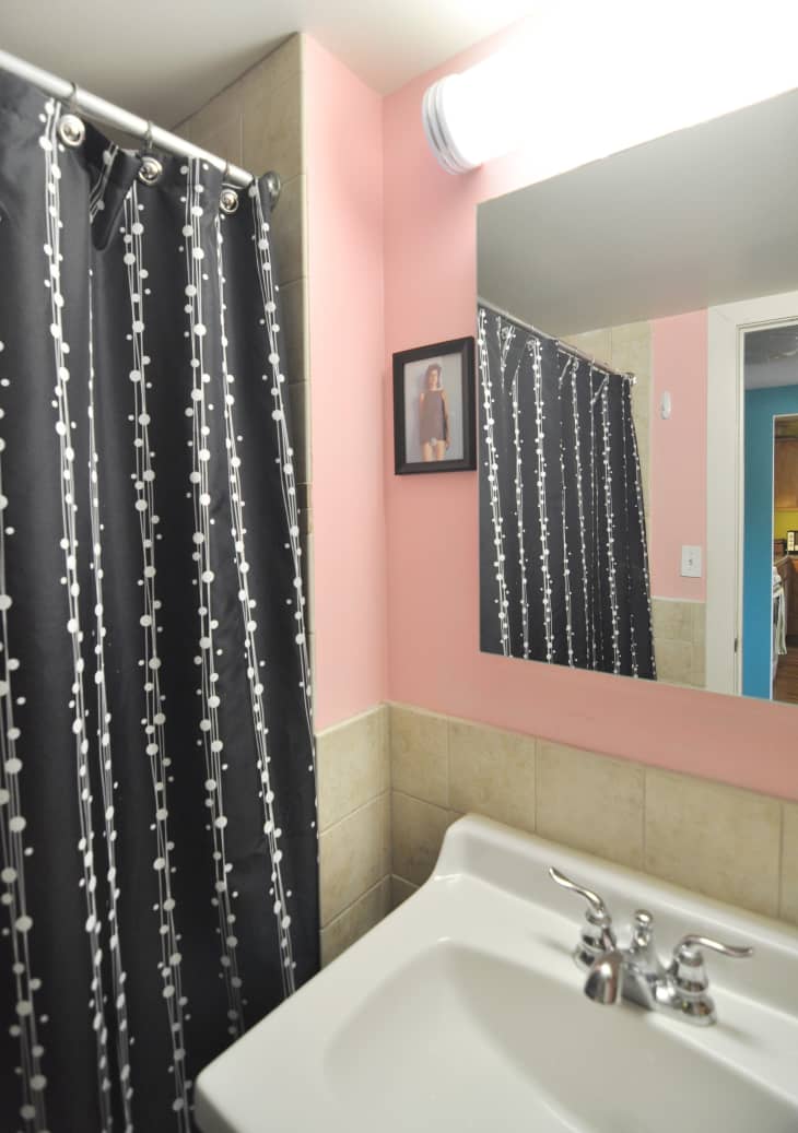 20 Reversible Ideas to Overhaul Your Rental Bathroom NOW Apartment