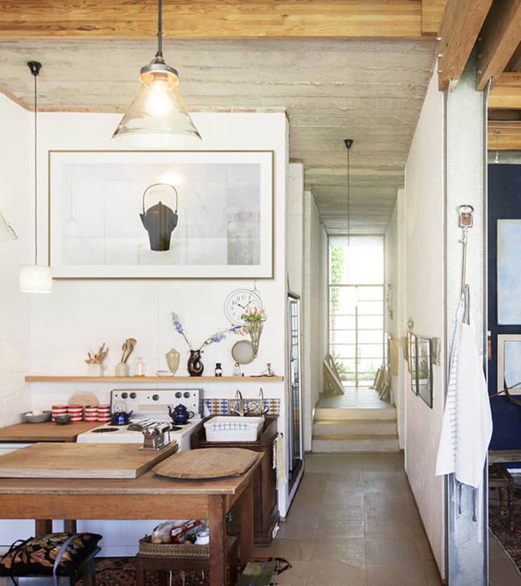 The Frame by Samsung The World's Most Beautiful TV? Apartment Therapy