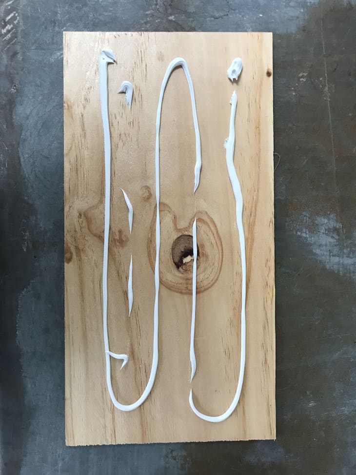 Add a DIY Temporary Bathroom Backsplash in Ten Minutes Apartment Therapy