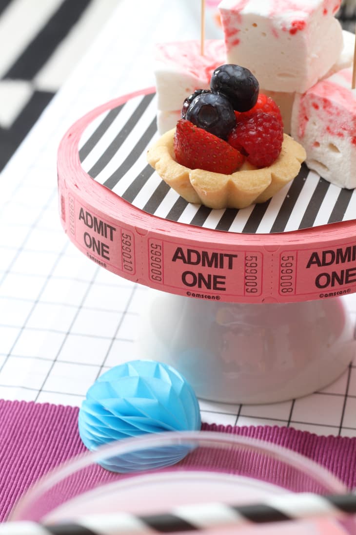 how-to-throw-a-fun-fabulous-oscar-party-apartment-therapy