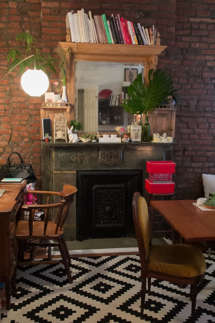 House Tour: A Small & Stylish Brooklyn Studio | Apartment Therapy