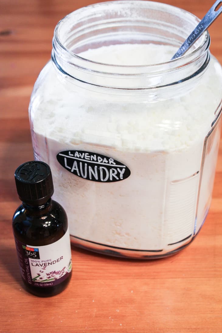 How To Make Your Own Lavender Laundry Detergent | Apartment Therapy