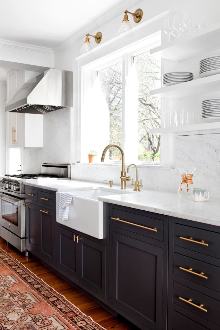 White top cabinets black deals bottom cabinets