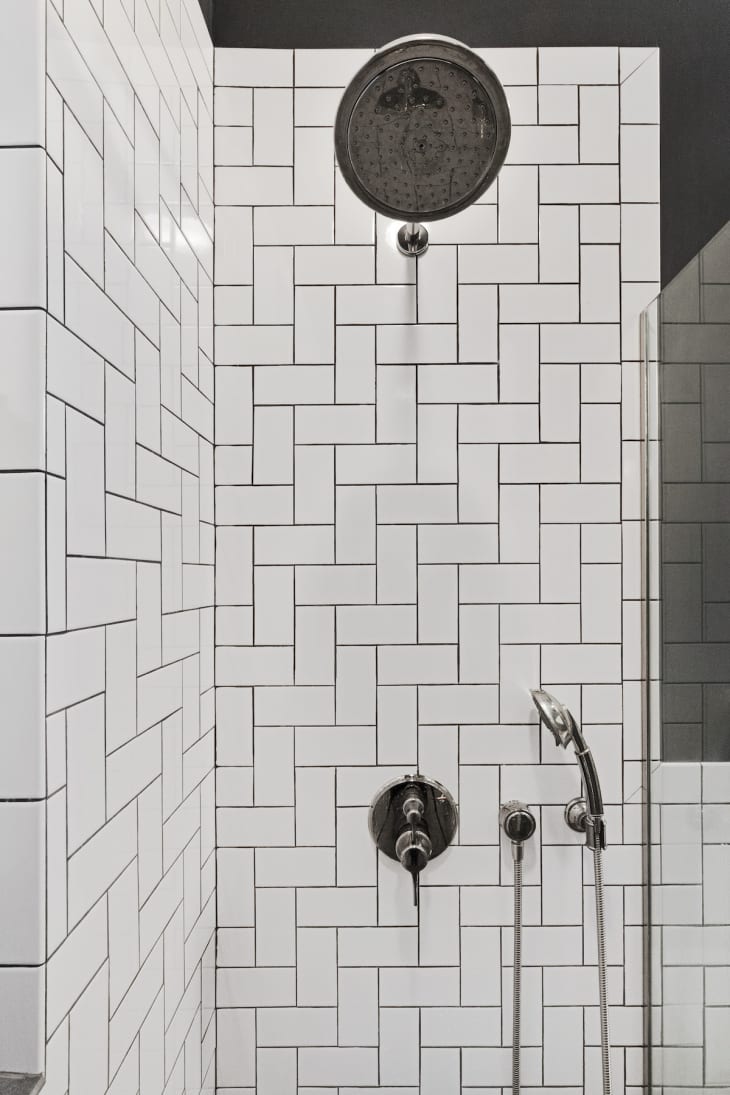 Before & After Dramatic Updates for a Brooklyn Bathroom Apartment