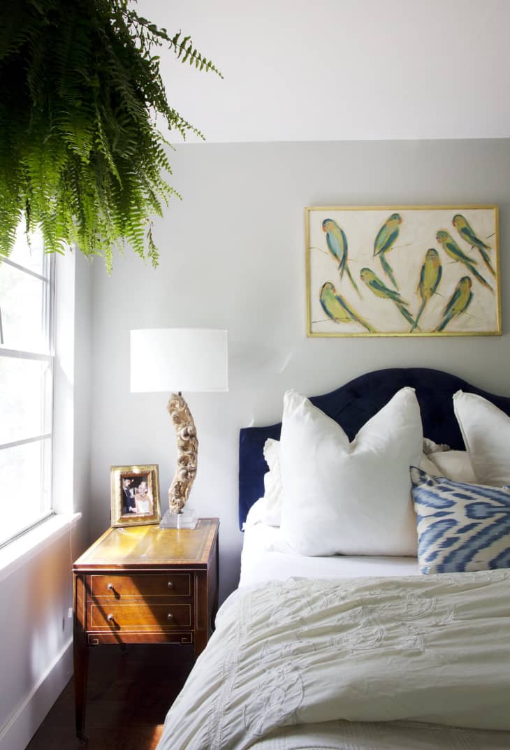 19 Creative Ways to Hang Art Above Your Bed Apartment Therapy