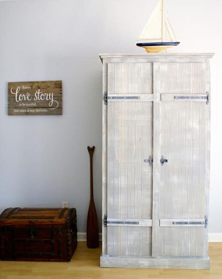 Before & After: A Rustic Nautical Bedroom Makeover | Apartment Therapy
