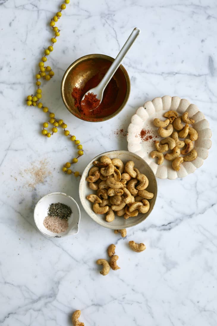Recipe Black SaltandPepper Roasted Cashews The Kitchn