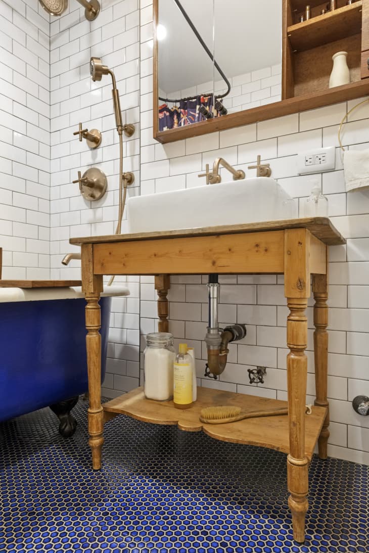 Before & After: An '80s Bathroom Remodel Mixes Old & New | Apartment ...