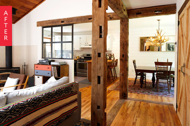 Stunning Rustic Retreat Apartment Renovation Designs image