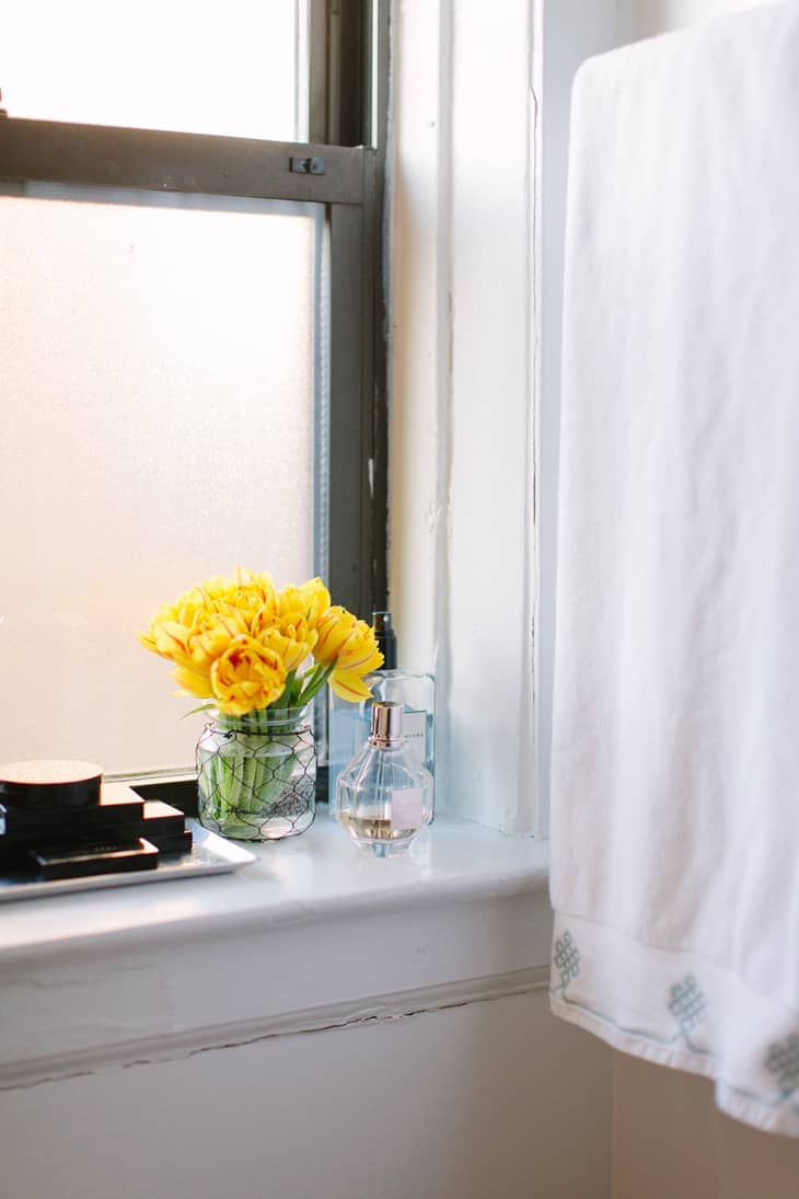 Rooms In Bloom 14 Fabulous Floral Arrangements from Our House Tours