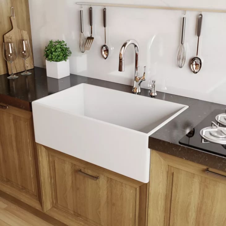 Apron Front Farmhouse Sinks Our Best Budget Picks Apartment Therapy