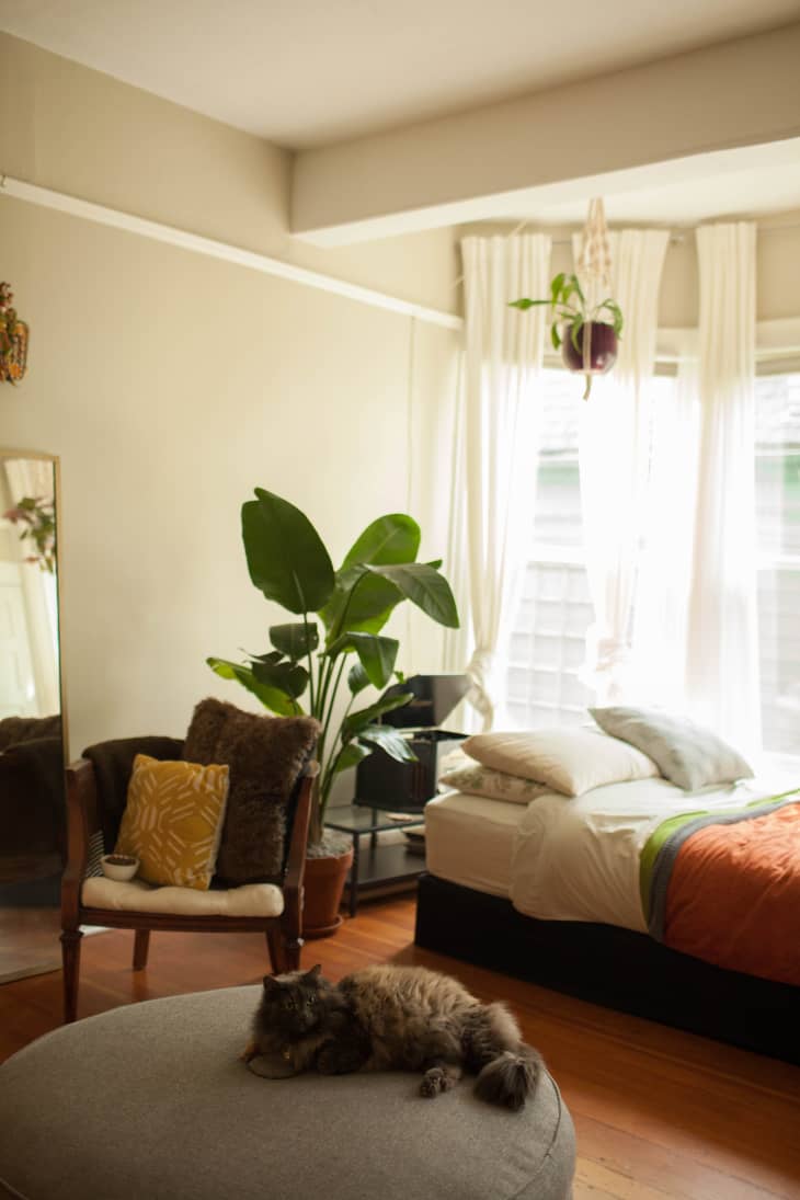 House Tour A Cozy & Refined Portland Studio Apartment Apartment Therapy