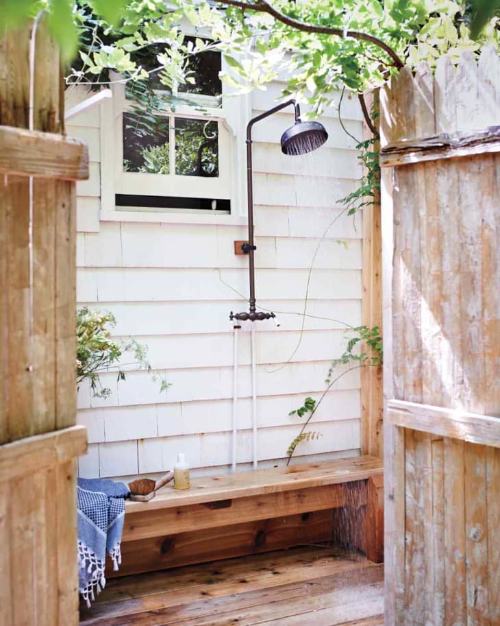 Refreshingly Beautiful Outdoor Showers I Bet Youd Love To Step Into