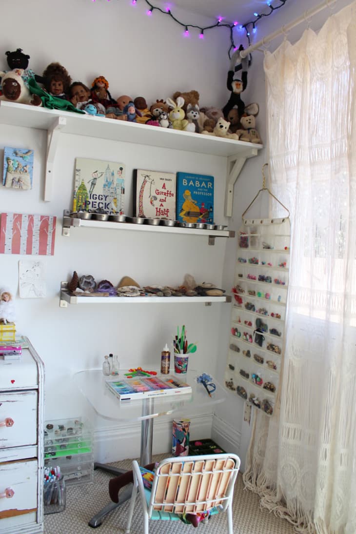 Kids wall store storage ideas