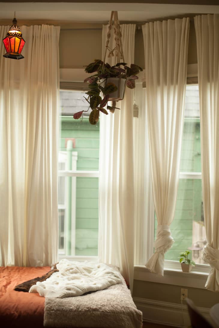 House Tour A Cozy & Refined Portland Studio Apartment Apartment Therapy