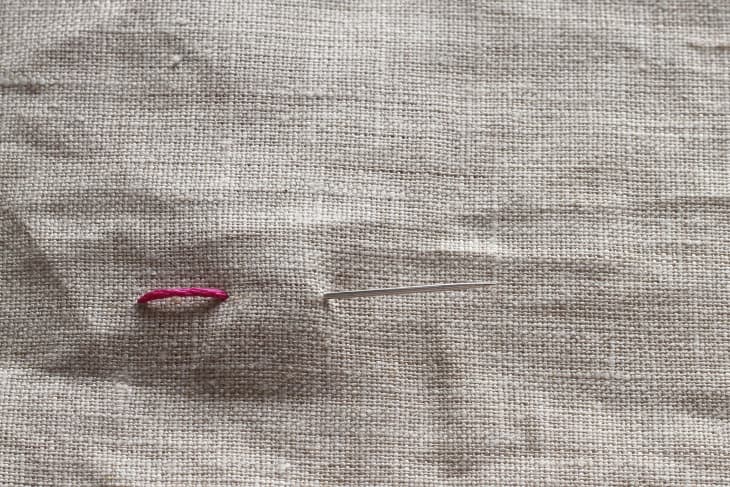 How to Sew Basic Stitches: 6 Stitch Photo Tutorials | Apartment Therapy