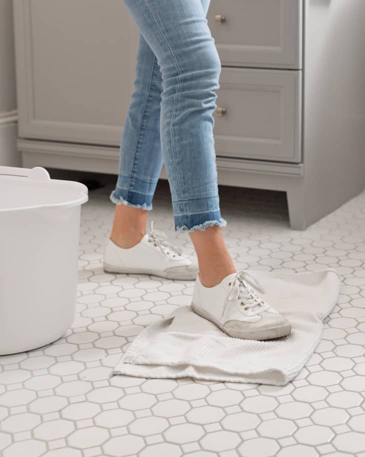 Cleaning with Tide Powder, Bleach, and Water Apartment Therapy