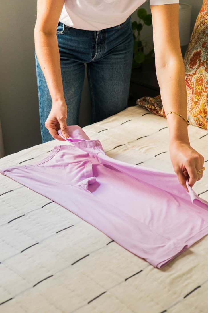 how-to-fold-a-shirt-apartment-therapy