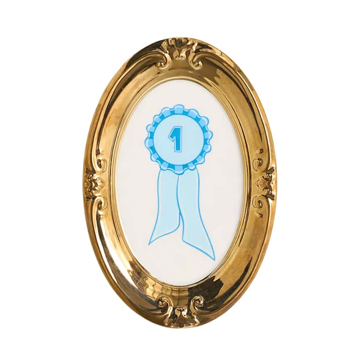 People Are Repurposing Vintage Prize Ribbons as Wall Art | Apartment ...