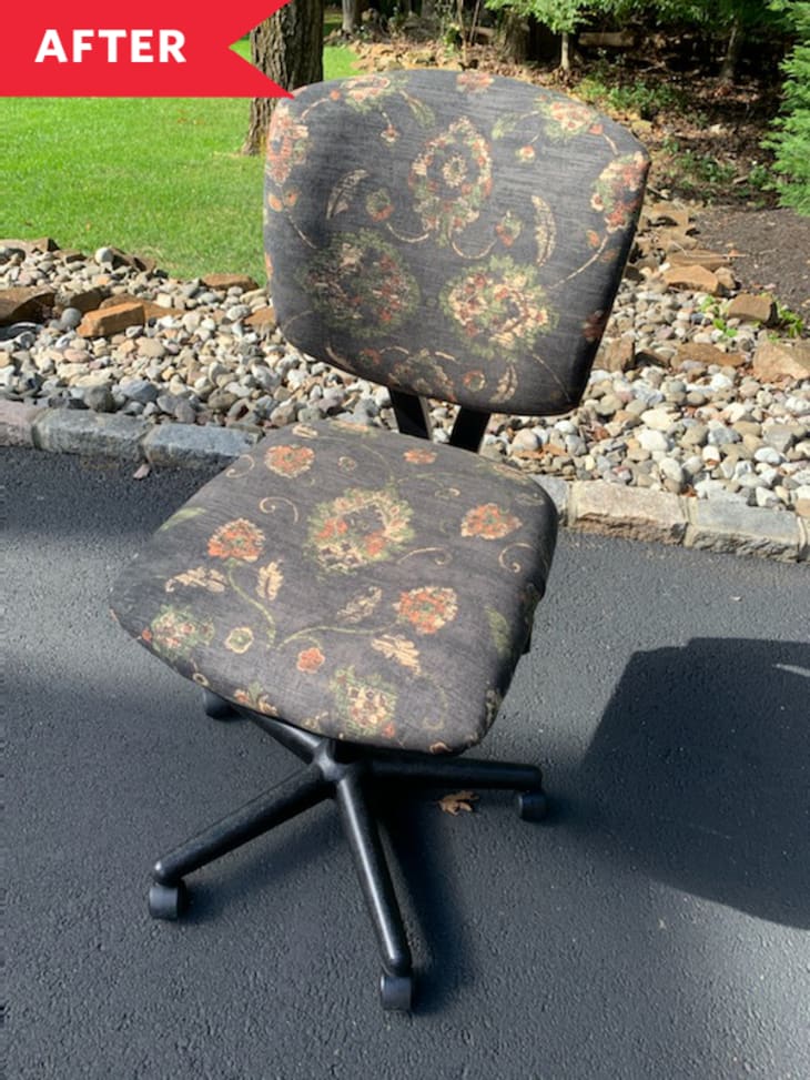Desk chair 2025 $20