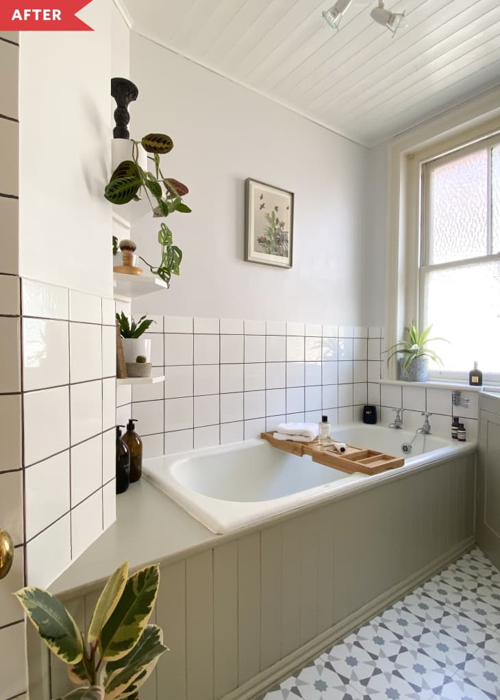 Minimalist bathroom shop