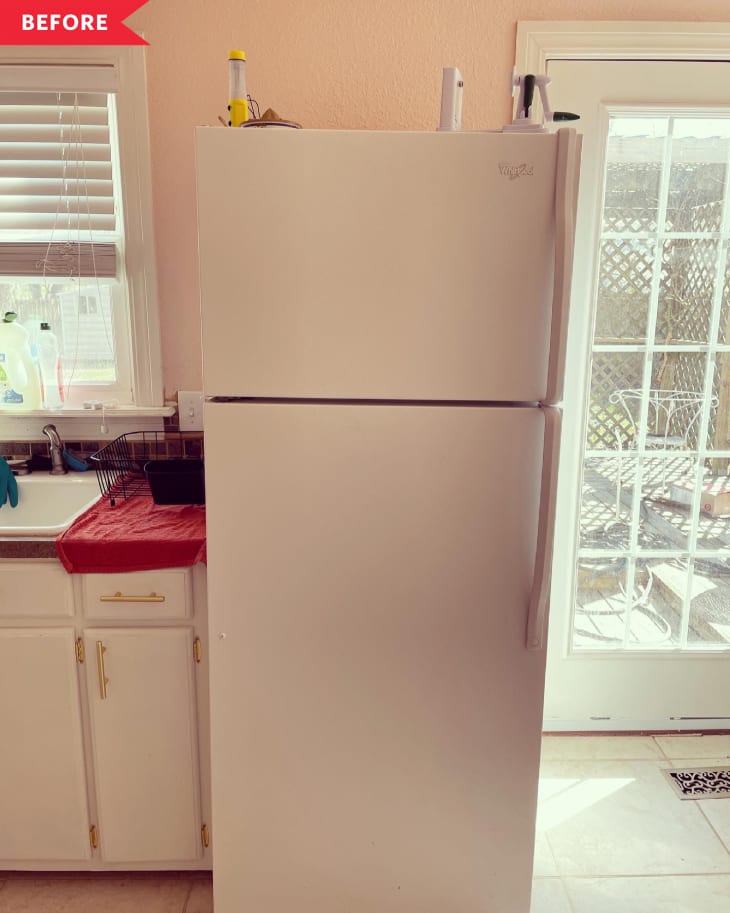 Old online white fridge
