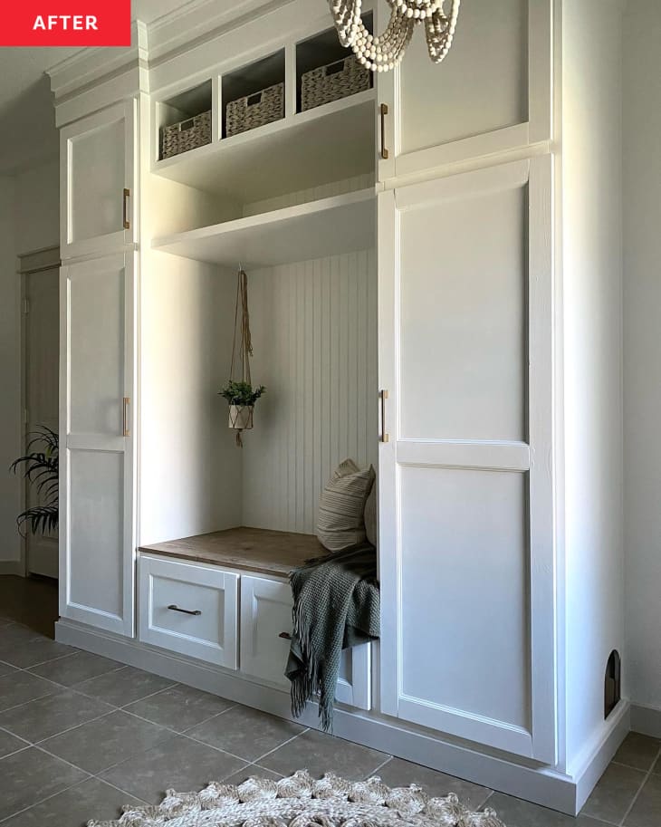 Entryway built shop in