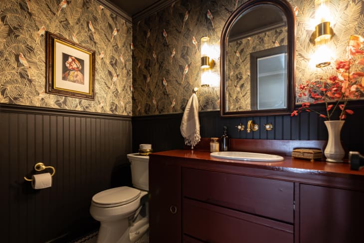 15 Unique Bathroom Wainscoting Ideas | Apartment Therapy