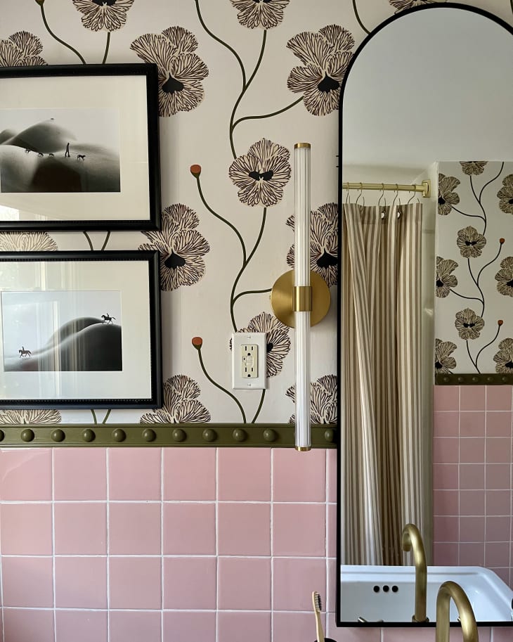 A 1950s Bathroom Makeover Helps Pink Tile Look Timeless | Apartment Therapy